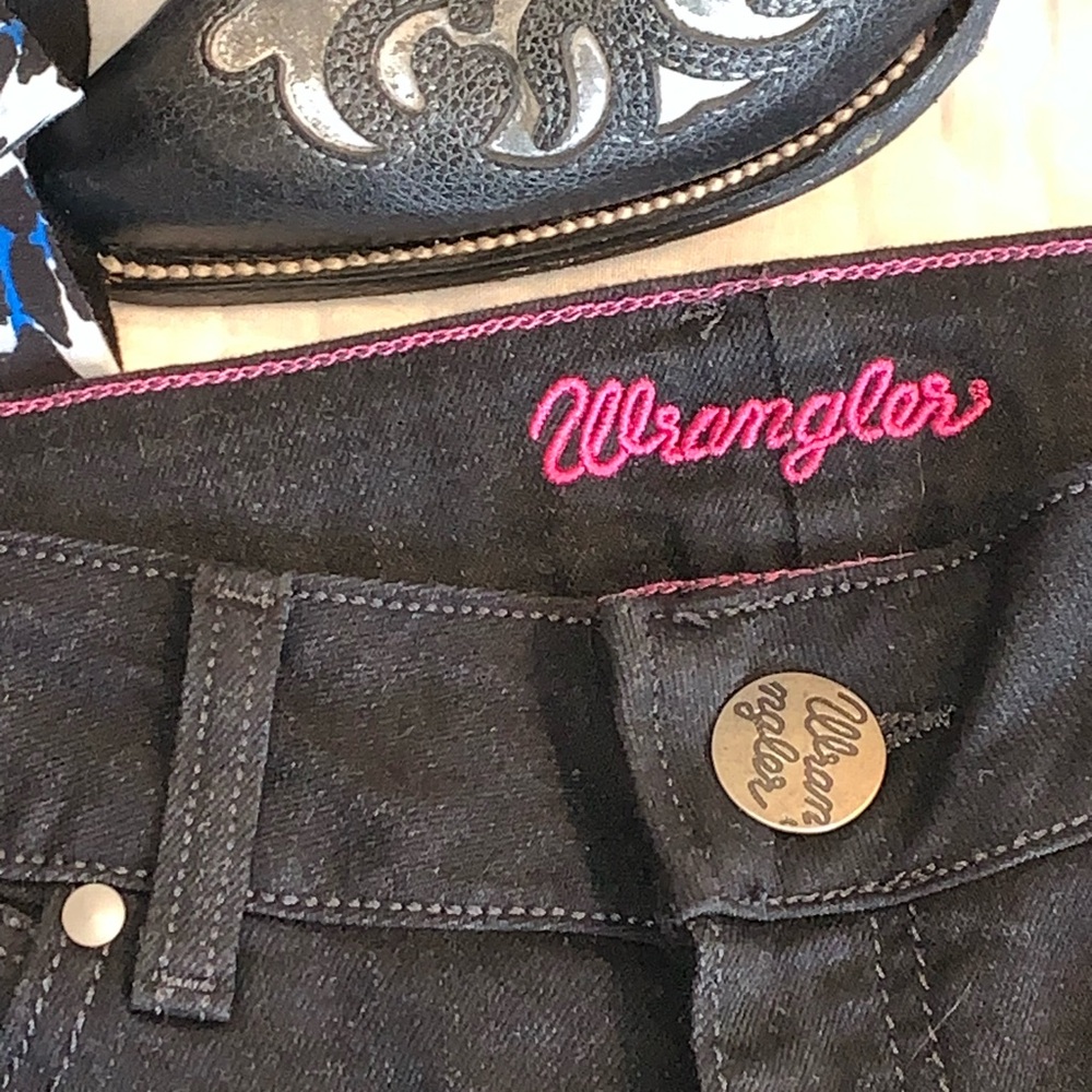 NWOT Wrangler Bootcut - Picture 2 of 7